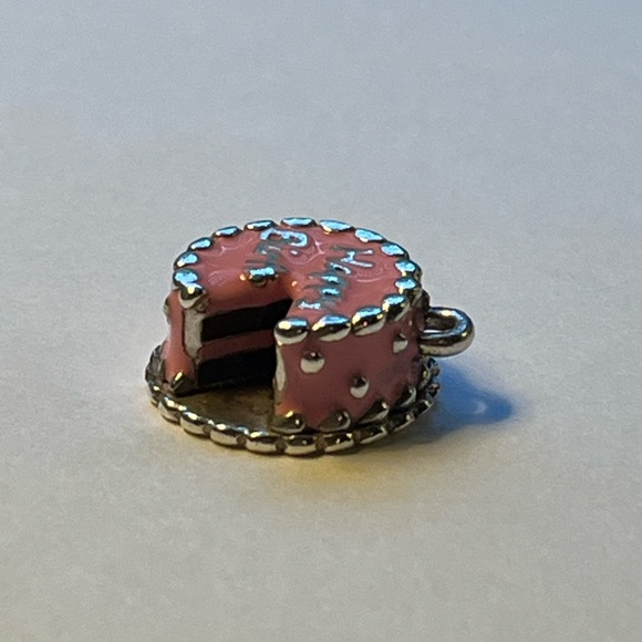 Adorable james avery enamel birthday cake charm🎂🎂🎂🎂🎂🎂🎂🎂 - Picture 5 of 6